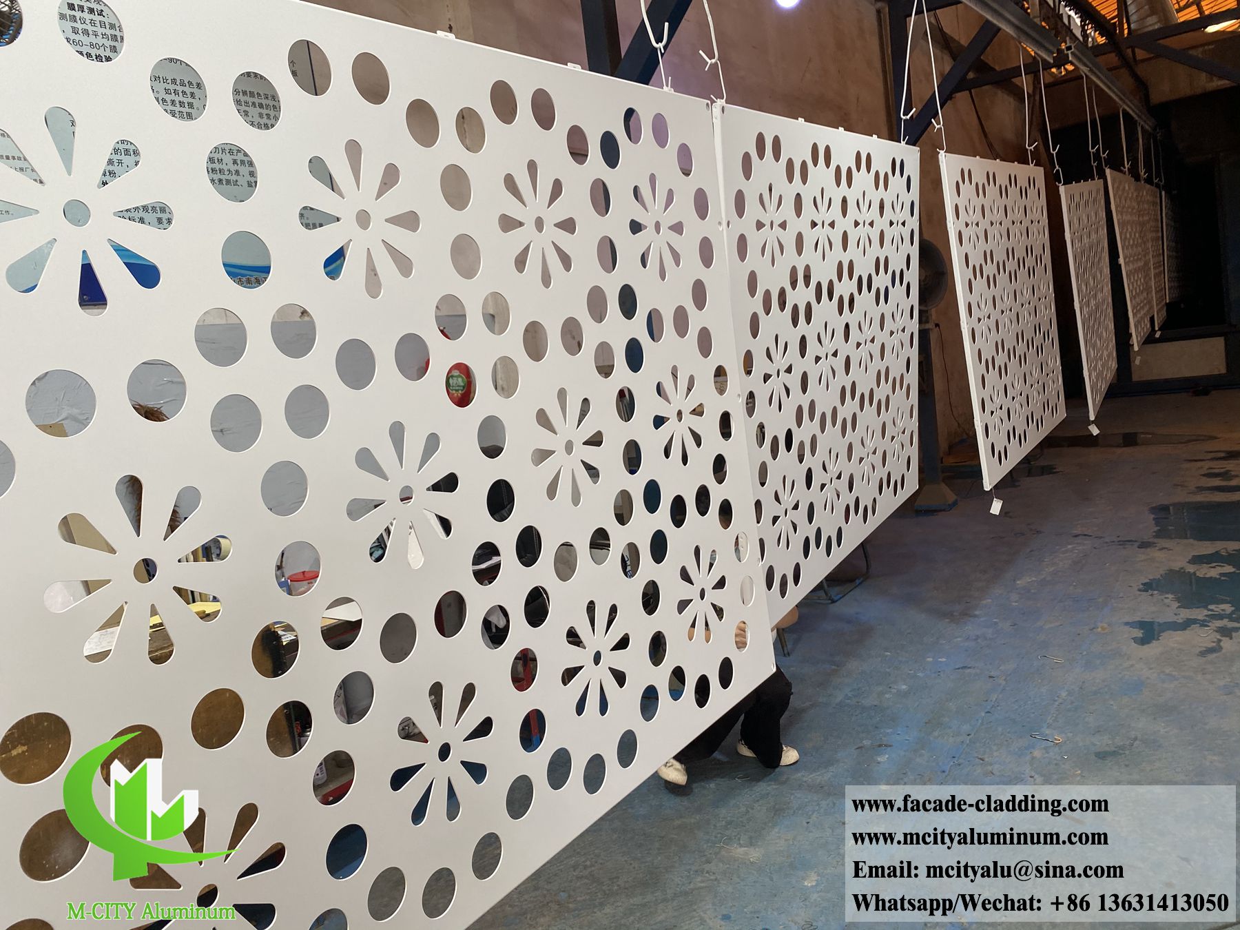 CNC cutting aluminium sheet with hollow design pattern powder coated white color